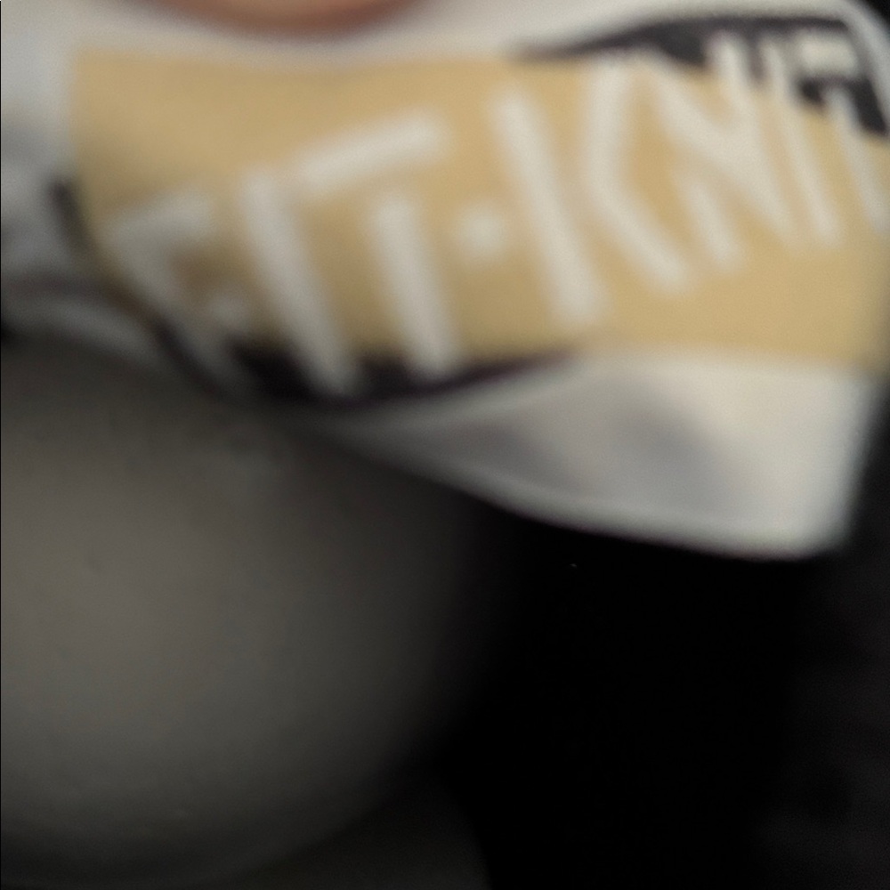 Vintage Fit Knit Black & Gold Sweater - Picture 3 of 10